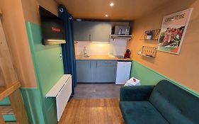 3D- Studio tout équipé avec cuisine 10 mins de Paris